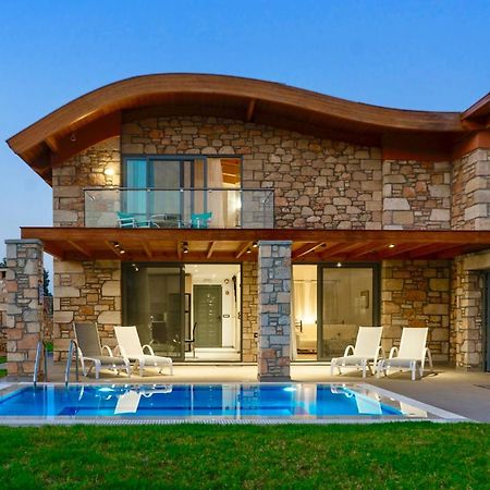 Estrella Villas Lartos Exterior photo