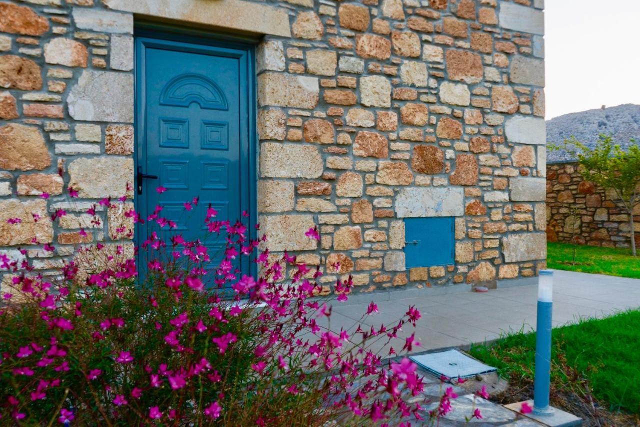 Estrella Villas Lartos Exterior photo